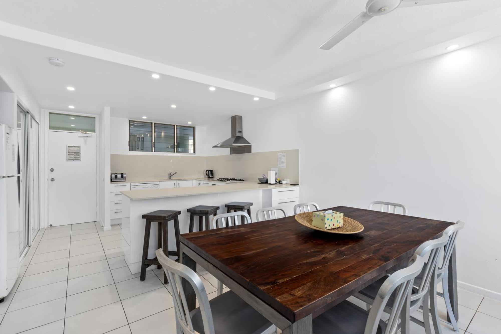Lagoon Apartments On Hamilton Island By Hiha Exterior photo